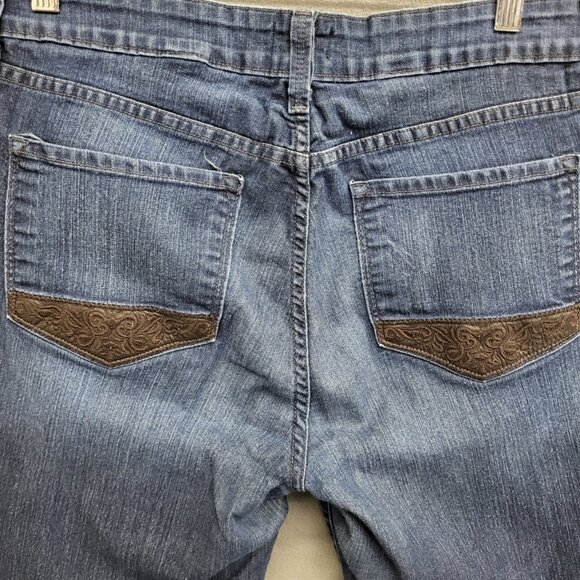 NYDJ Lift Tuck Bootcut Back Pocket Faux Leather Embossed Accent Jeans size 12 - Picture 3 of 9